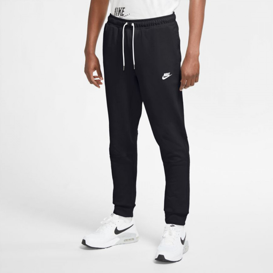 nike tech fleece clothing