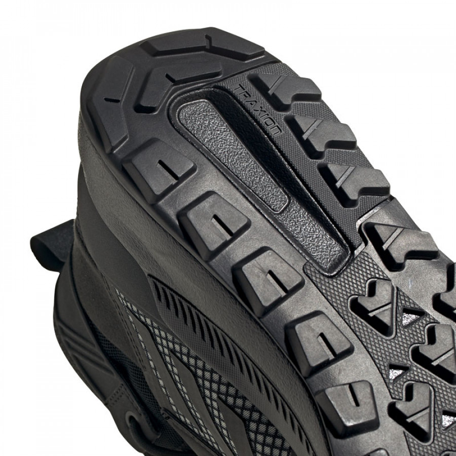 pw terrex trail maker mid gtx